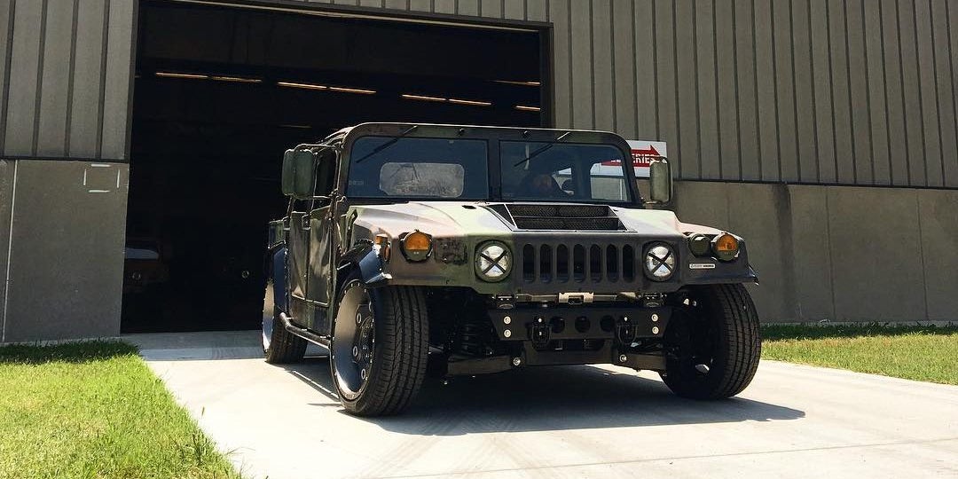 Behold a 900-Horsepower, Track-Prepped, Military-Issued Humvee