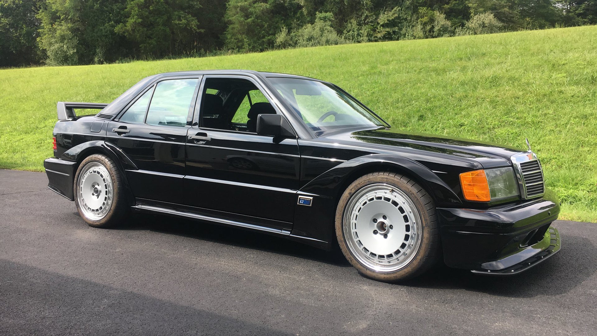 mad-scientists-graft-an-80s-mercedes-benz-190e-body-to-a-modern-c63