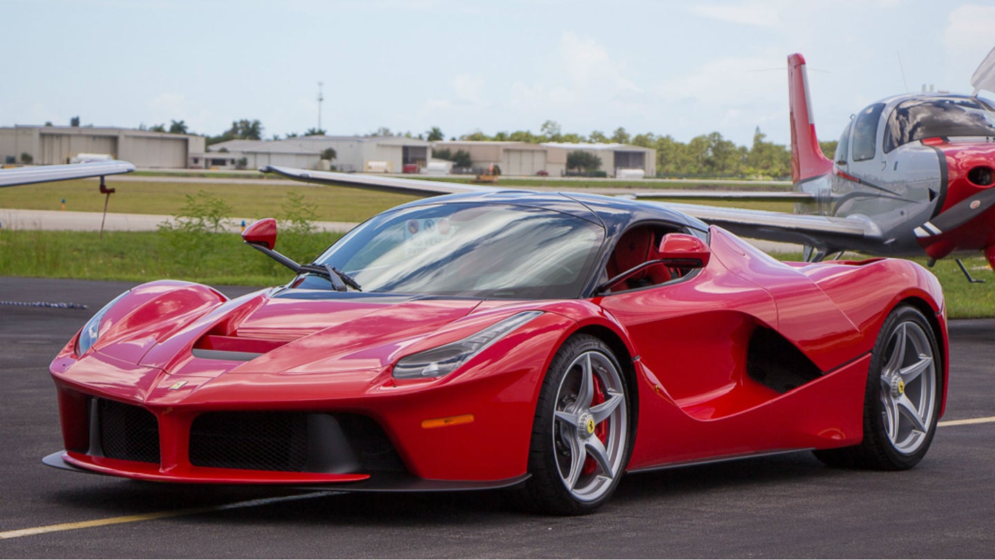 Oh La La: There&#8217;s a 95-Mile Ferrari LaFerrari up for Auction Right Now