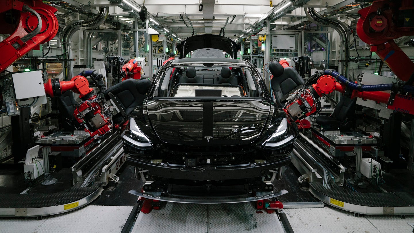 Tesla&#8217;s Elon Musk Wants to Double Current Vehicle Production by End of Q3