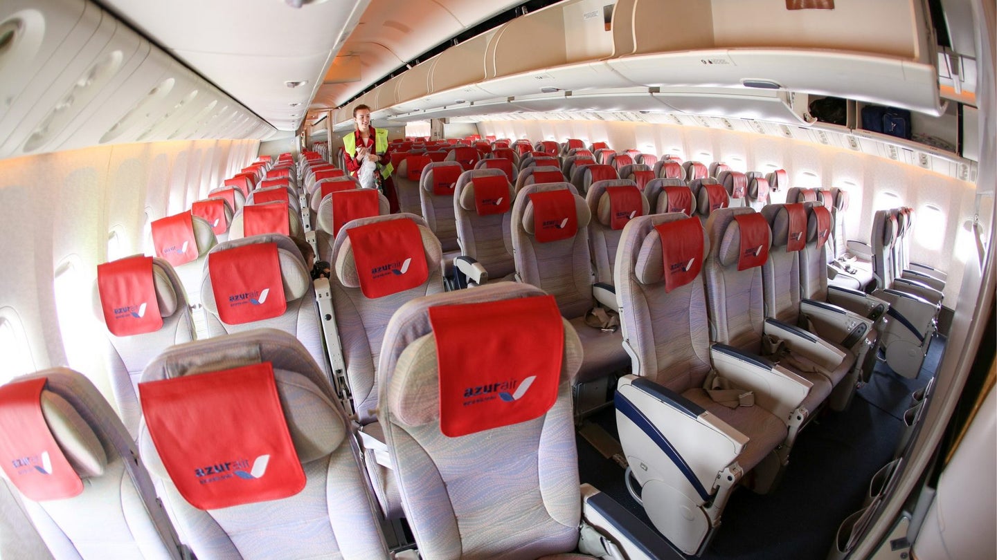 Congress Could Ask FAA to Increase Minimum Airline Seat Size