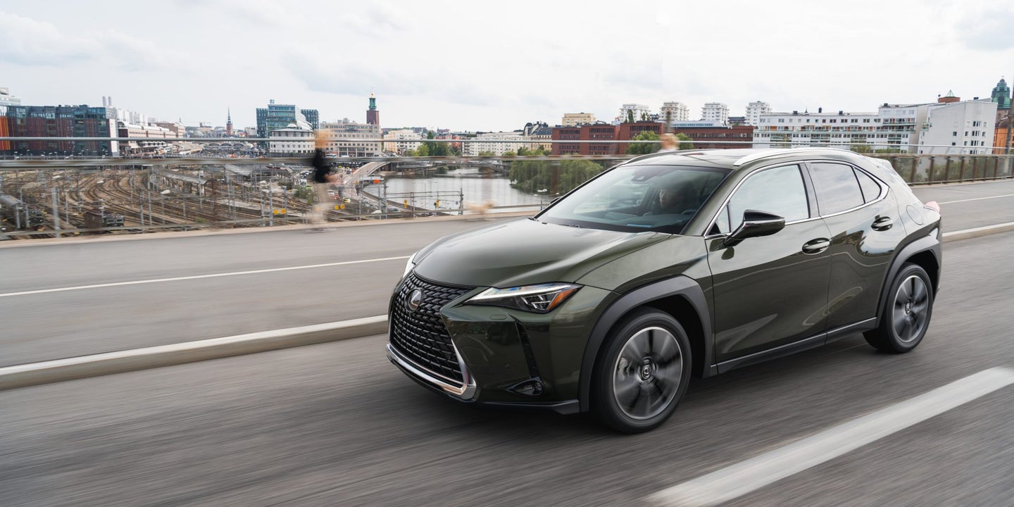 The 2019 Lexus UX 200 and UX 250h First Drive Review: A Small, Smart, Nimble City Specialist