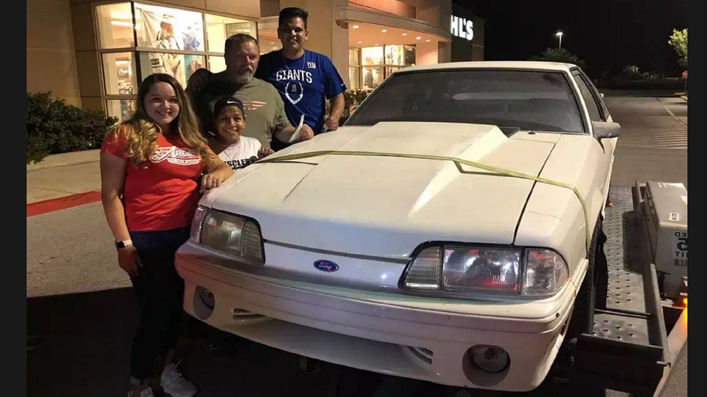 Texas Siblings Surprise Dad With Ford Mustang Sold to Pay Cancer Treatment 17 Years Ago