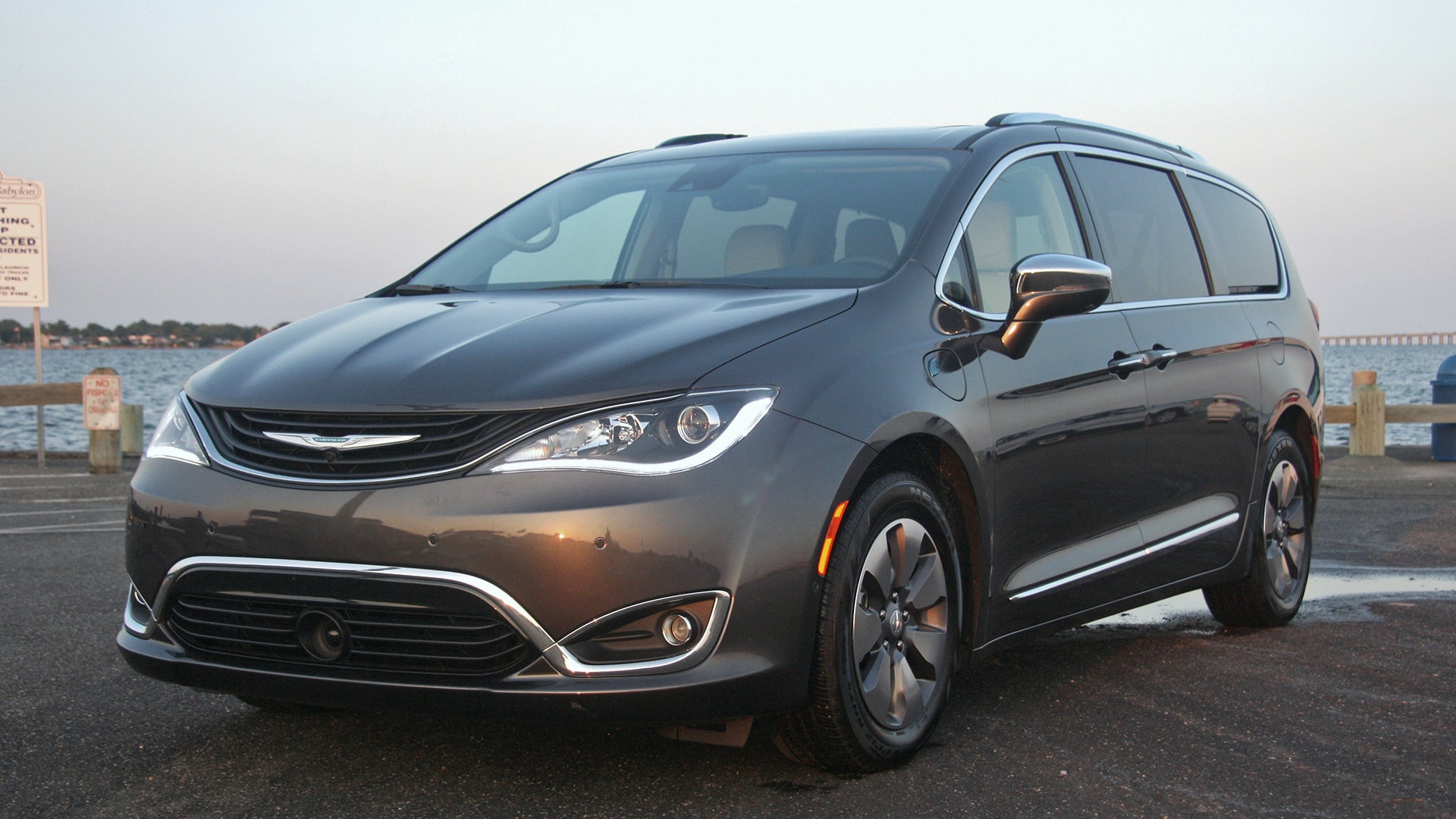 2019 Chrysler Pacifica Hybrid New Dad Review: This Plug-In Minivan Makes a  Comfy Cruiser
