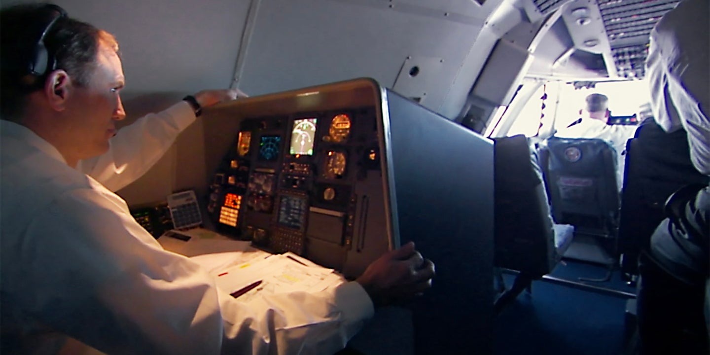 Air Force One Has This Unique Navigator&#8217;s Cockpit Station That&#8217;s Unlike Any Other 747