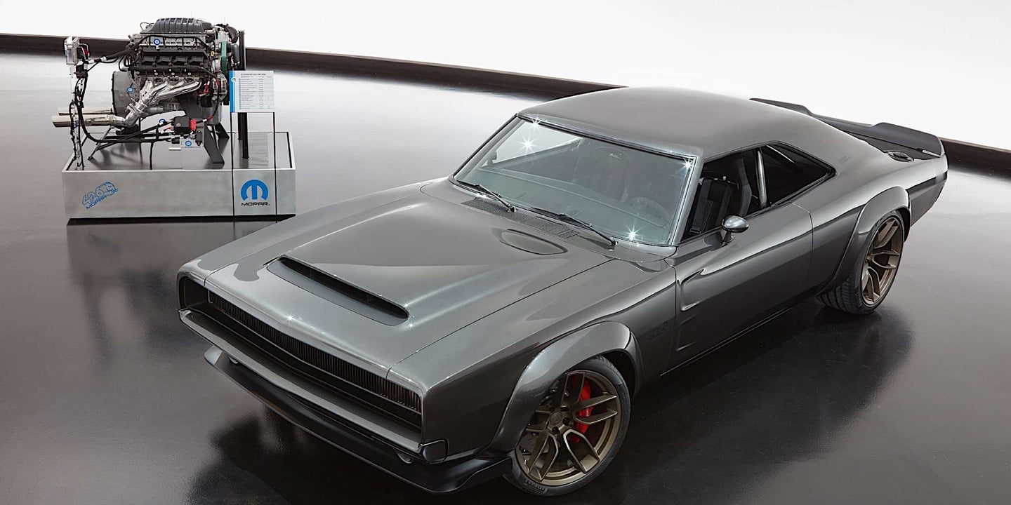 Hellcats of SEMA: Mopar Drops 1,000-HP ‘Hellephant’ Crate Engine, ‘Super Charger’ Concept to Go With It