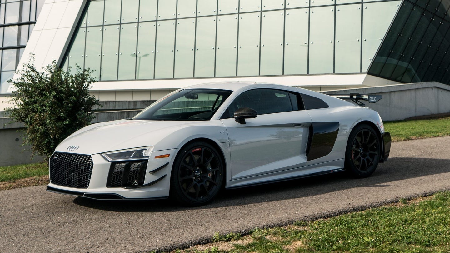 2018 Audi R8 V-10 Plus Competition Package: A Spicy-Looking Track Slayer