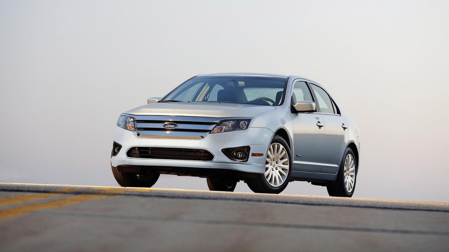 Ford Issues Safety Recall for Airbag Module in Select Fusion and Lincoln MKZ Vehicles