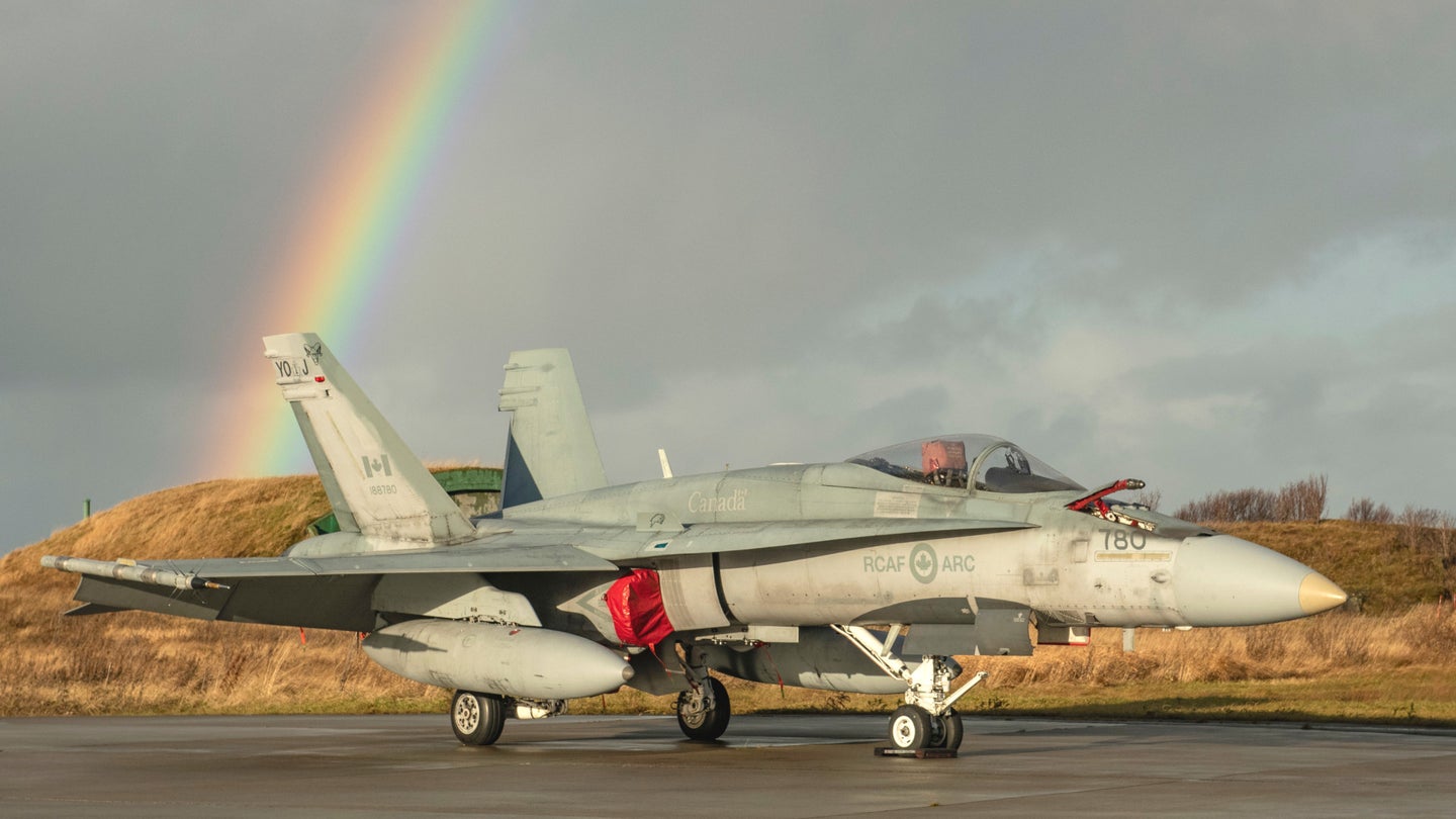 Canadian Auditors Slam Surplus Aussie Hornet Buy, Describe Fighter Force In Collapse