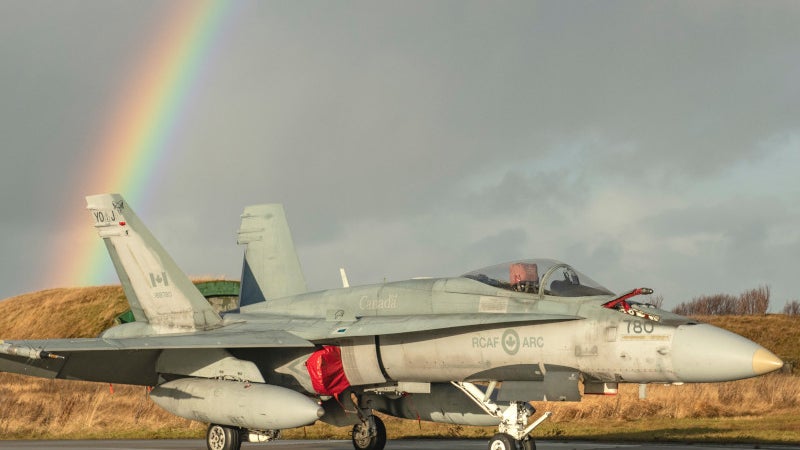 Canadian Auditors Slam Surplus Aussie Hornet Buy, Describe Fighter Force In Collapse