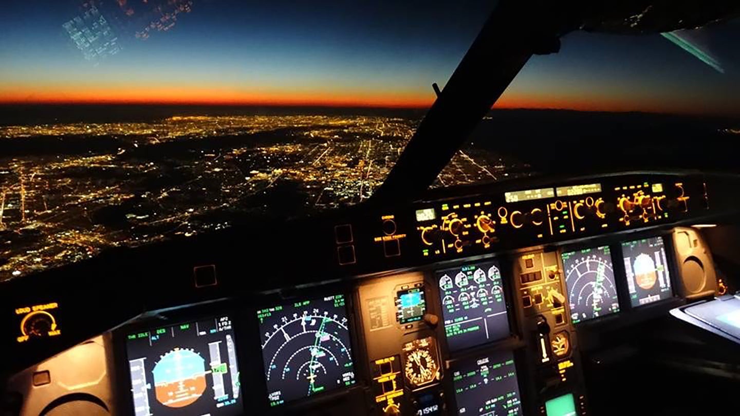 Listen As Multiple Airline Pilots Report Very High-Speed Unidentified Objects Over Ireland (Updated)