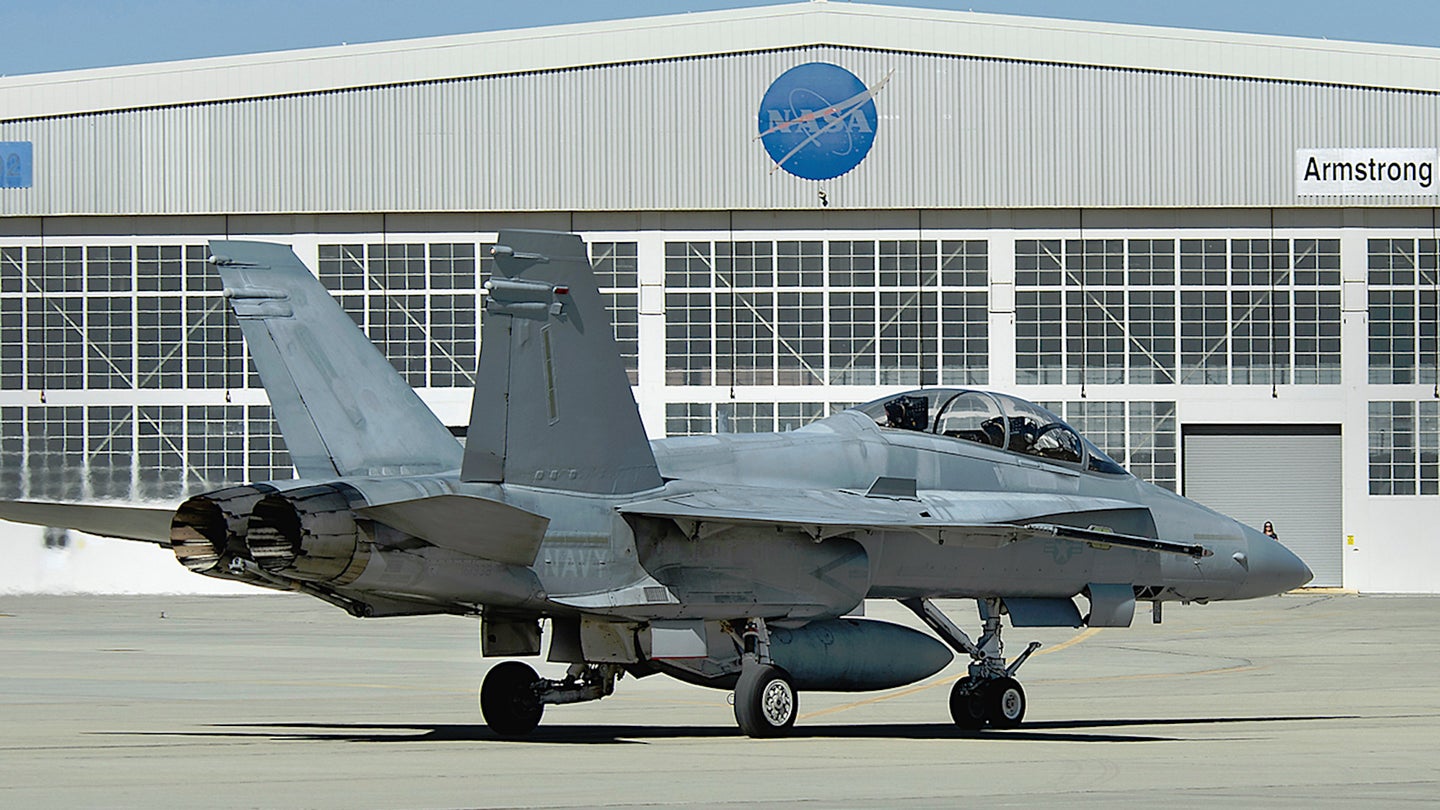 Navy&#8217;s Trash Is NASA&#8217;s Treasure As Surplus F/A-18Bs Begin Arriving At Armstrong Flight Test Center