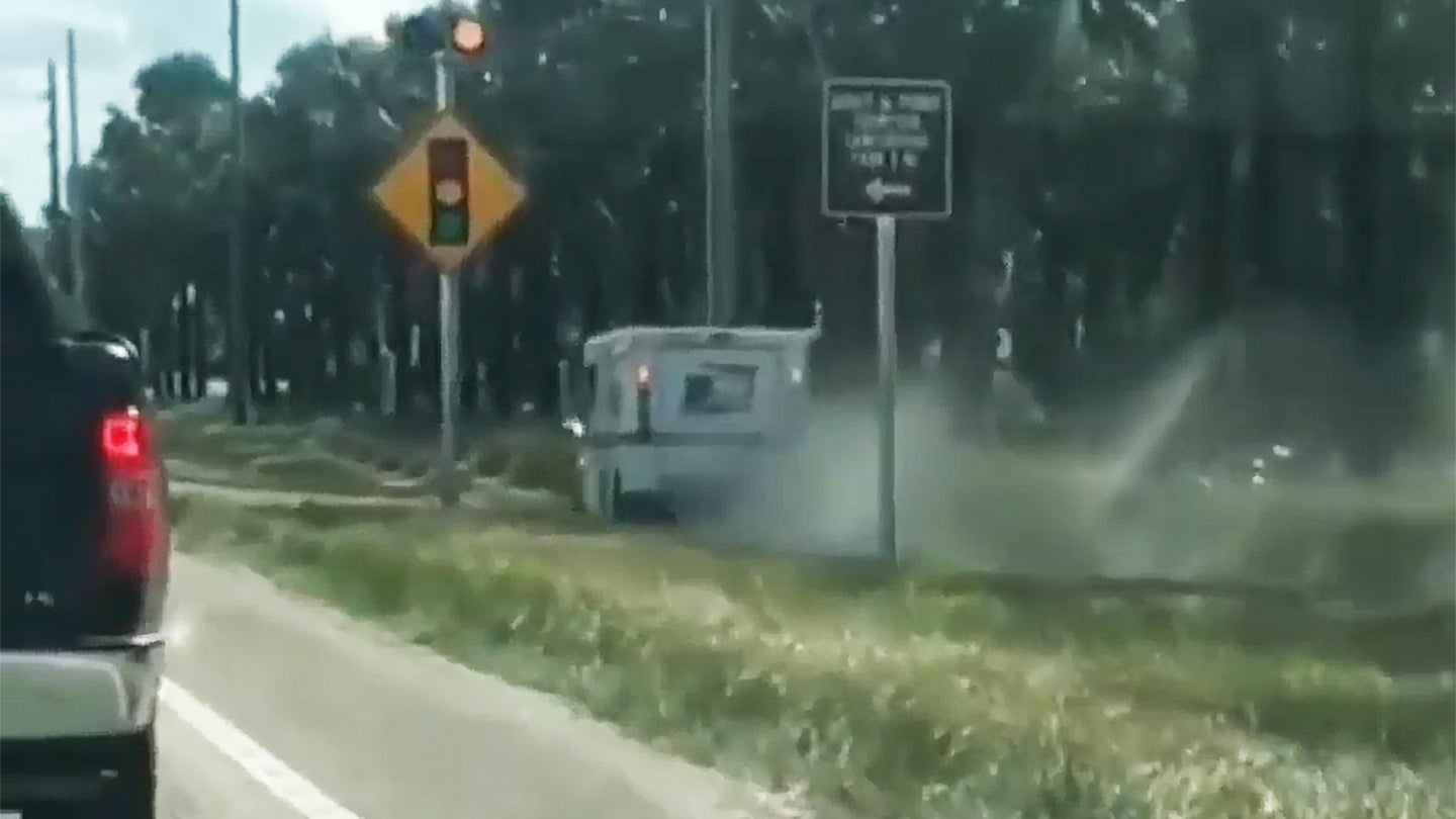Watch This Florida Mail Carrier Go Rogue and Hoon a USPS Postal Truck Off-Road