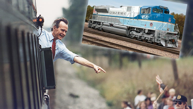 Locomotive “4141” Painted Like Air Force One Will Carry George Bush To His Final Resting Place