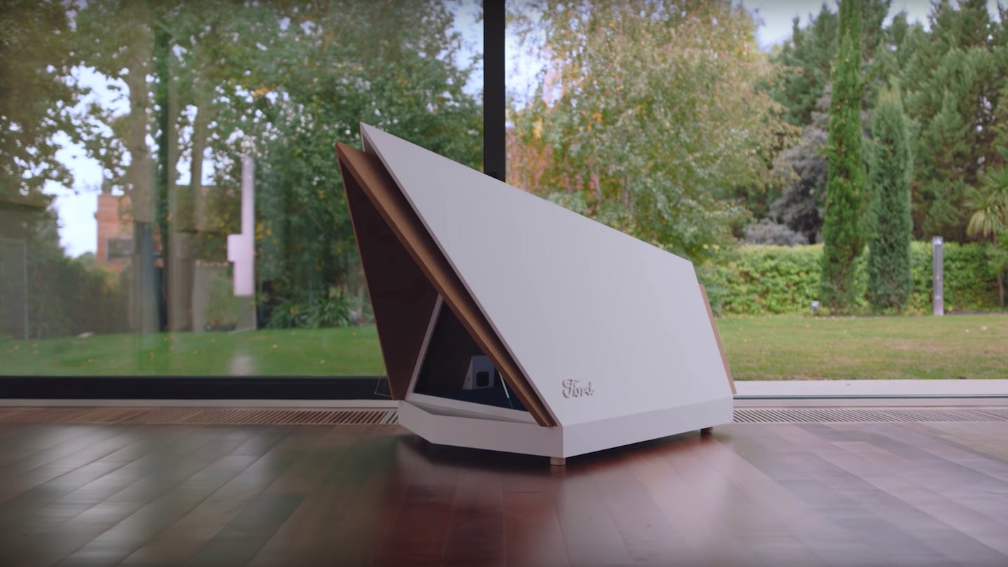 Ford Designs Noise-Canceling Dog Kennel for Puppies Bothered by Fireworks