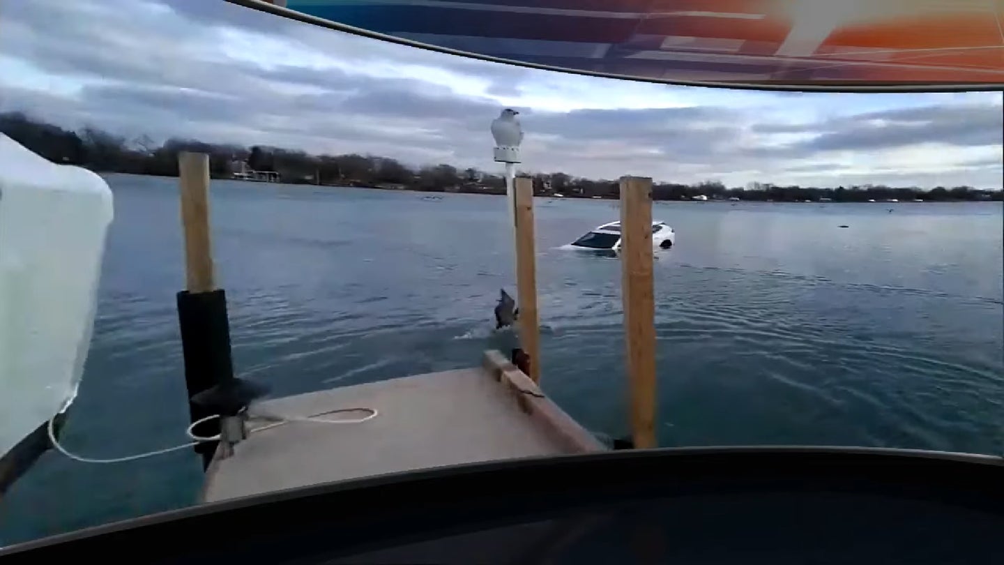 Adrenaline-Packed Police Body Cam Footage Captures Heroic Rescue of Person in Sinking SUV