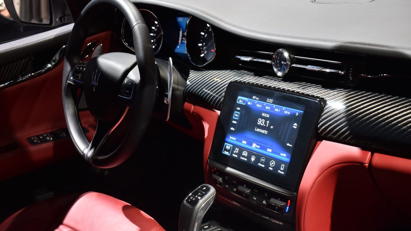 The 5 Ugliest Infotainment Screens of the 2019 Chicago Auto Show