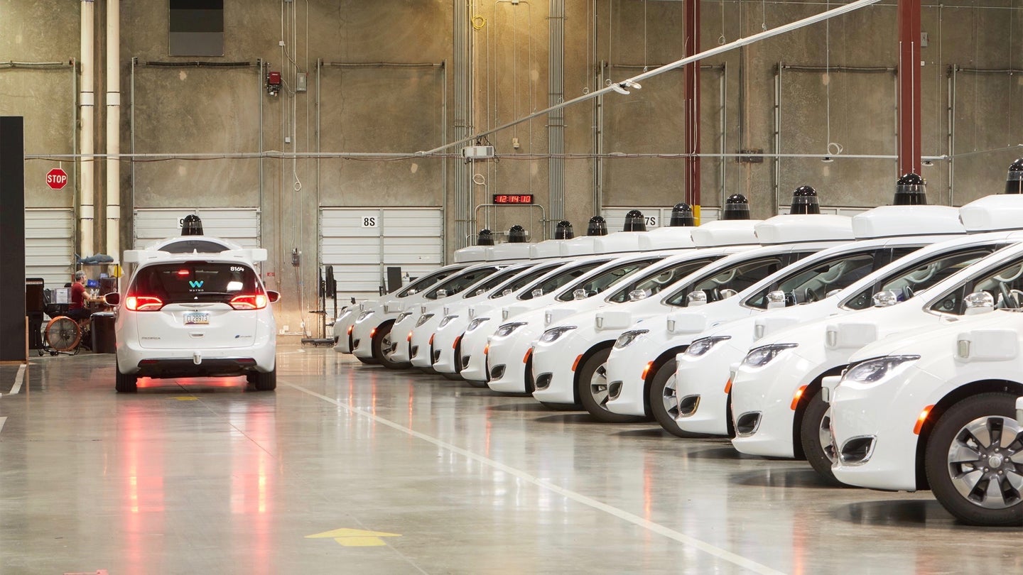 Waymo to Open New Service Center for Self-Driving Cars in Phoenix, Arizona