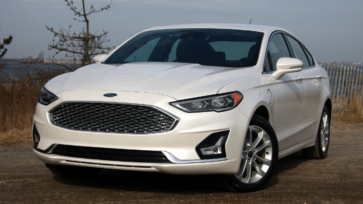 2019 Ford Fusion Energi New Dad Review: A Sedan With No Trunk Is No Car for Families