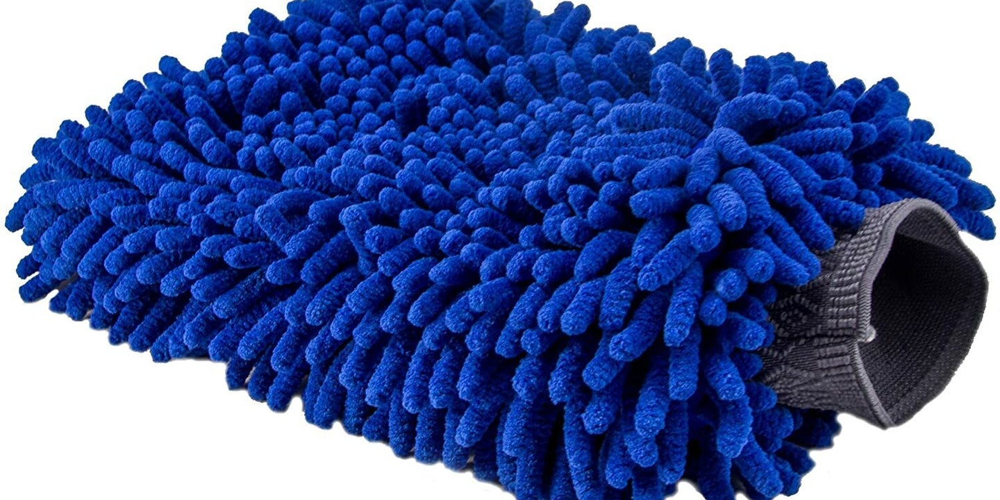 Best Car Wash Mitts: Our Top Picks with the Widest Range