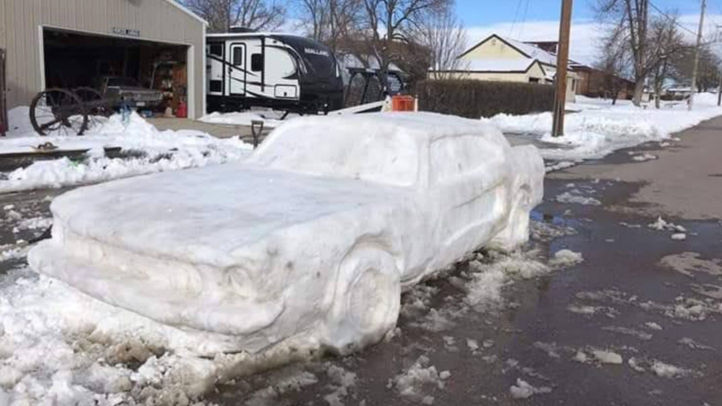 Ford Mustang Snow Sculpture Is so Realistic It Got a Parking Ticket From State Trooper