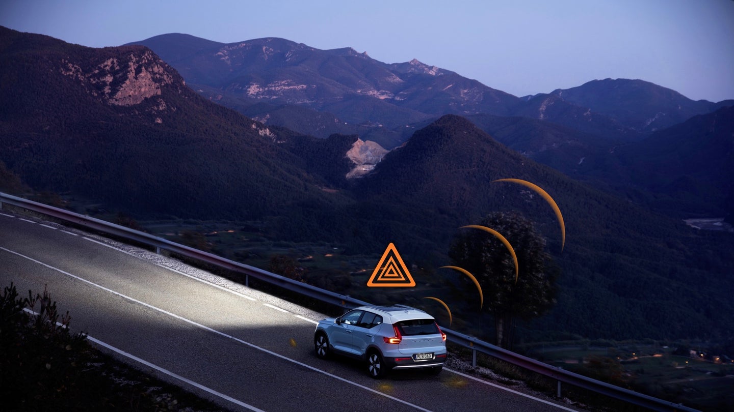 Volvo Cars and SUVs Will Soon &#8216;Talk&#8217; to Each Other About Possible Road Hazards Nearby