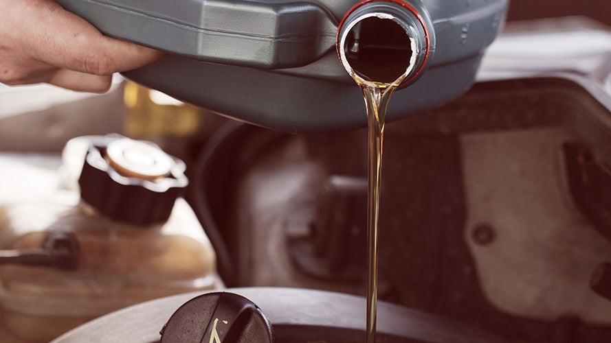 Best Oil Additives: Revive Your Vehicle’s Engine Performance