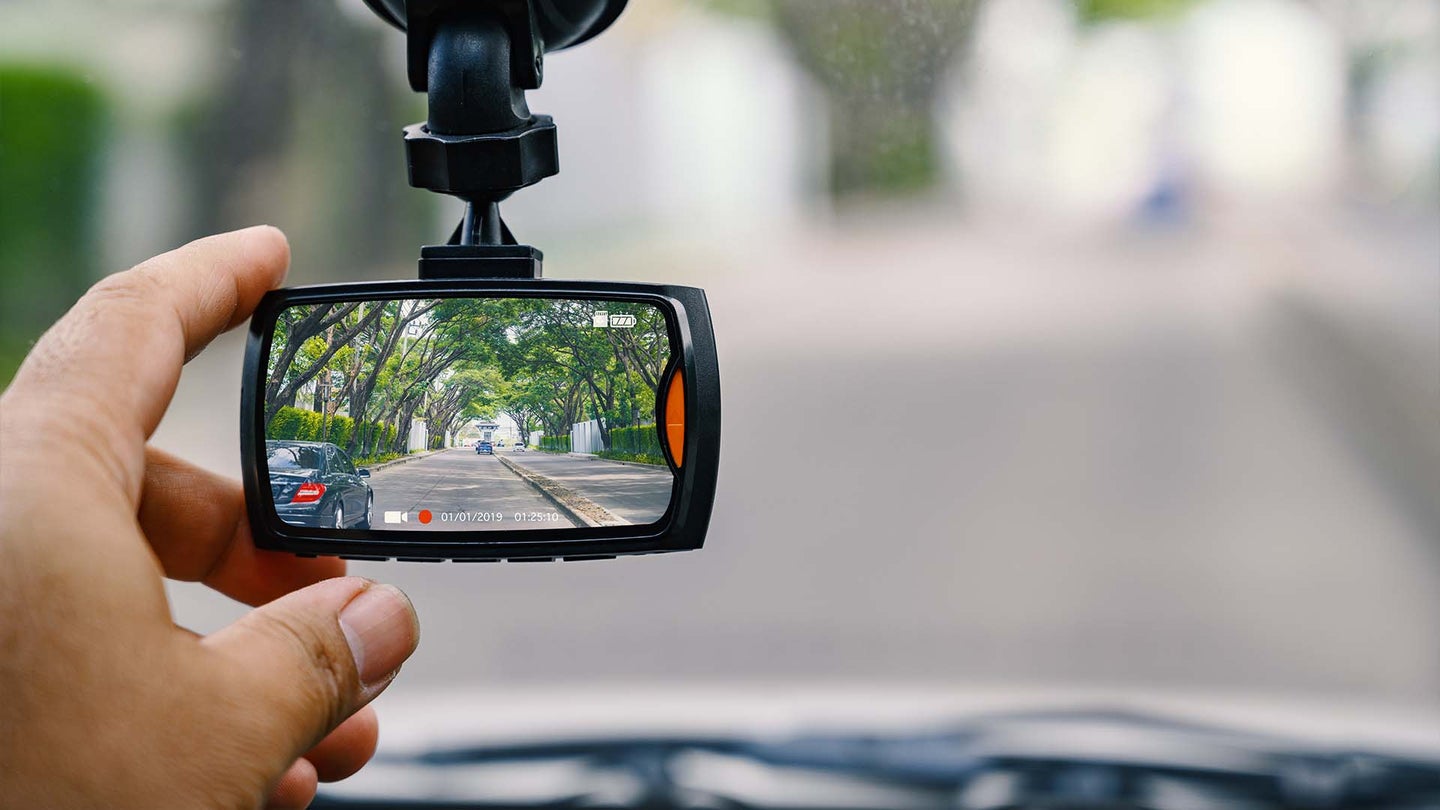 Best Trucking Dash Cams: See More Behind The Wheel Of Your Truck