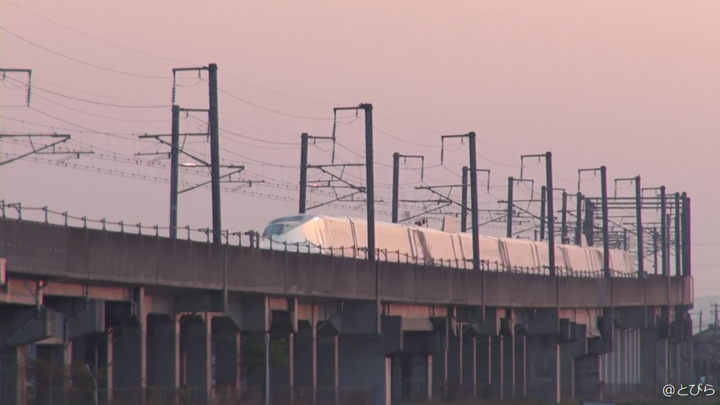 Japan Begins Testing Electric, 249-MPH Bullet Train Named ‘ALFA-X’