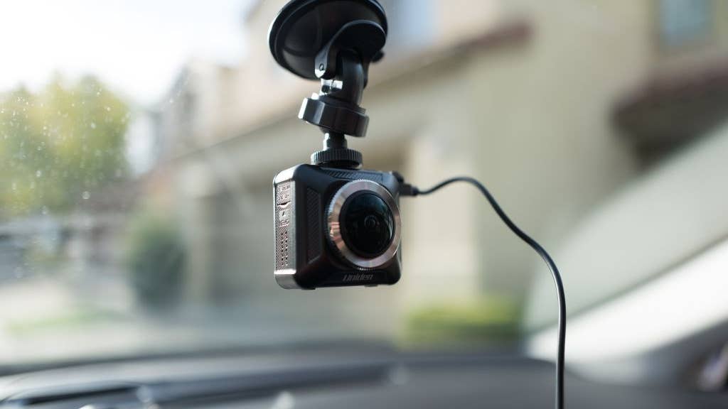 VAVA Dash Cam offers great video quality in an usual-looking package  [Review]