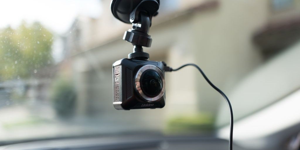 Best Low-Light Dash Cams: Record and Capture Your Surroundings while Driving at Night