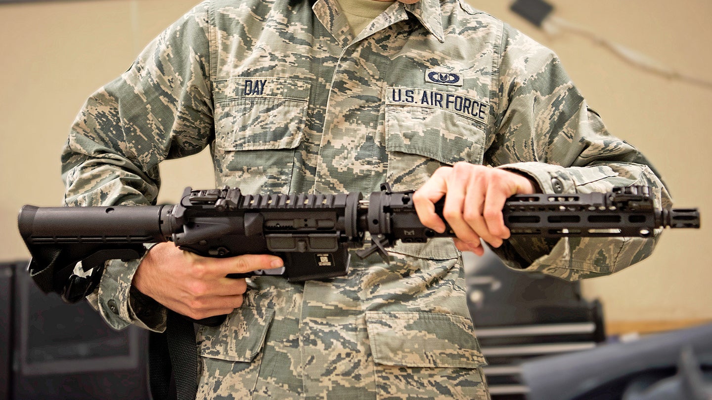 USAF Fighter Pilots Are Now Flying With These Converted M4 Rifles In Their Survival Kits