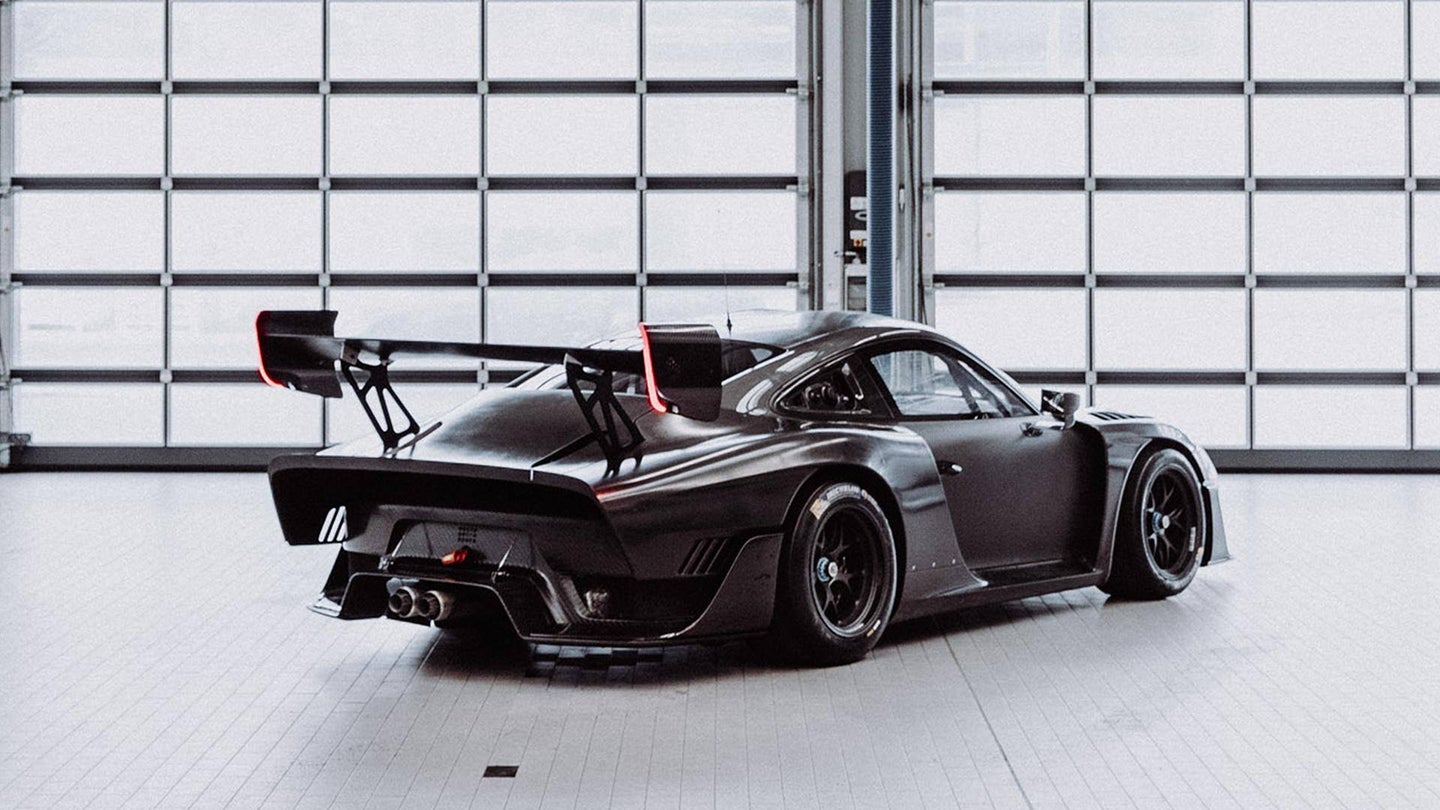 Bare Carbon Fiber Porsche 935 Race Car Is 3,042 Pounds of Beautiful Unobtanium