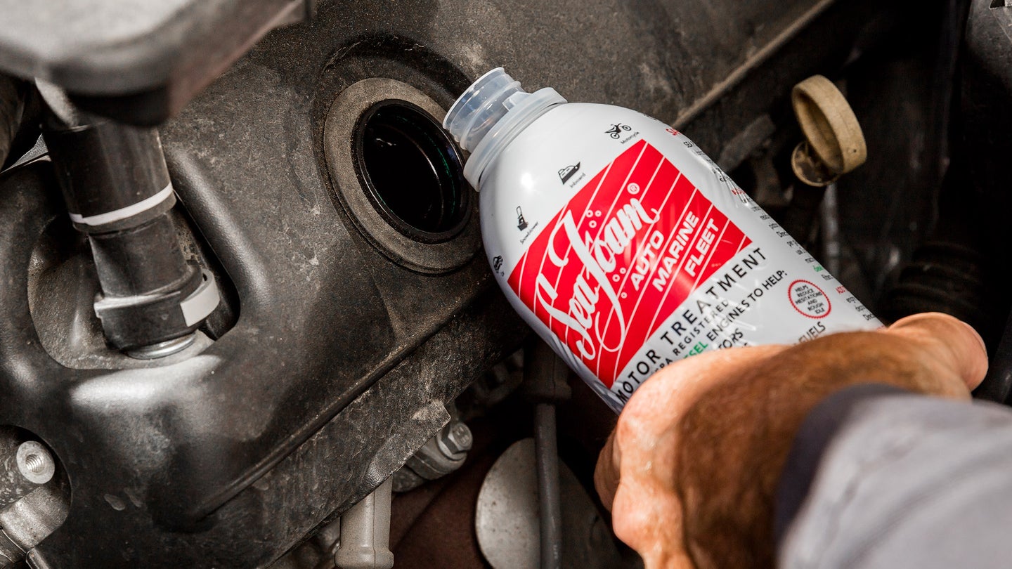 Best Carburetor Cleaners: Remove Dirt and Improve Engine Performance