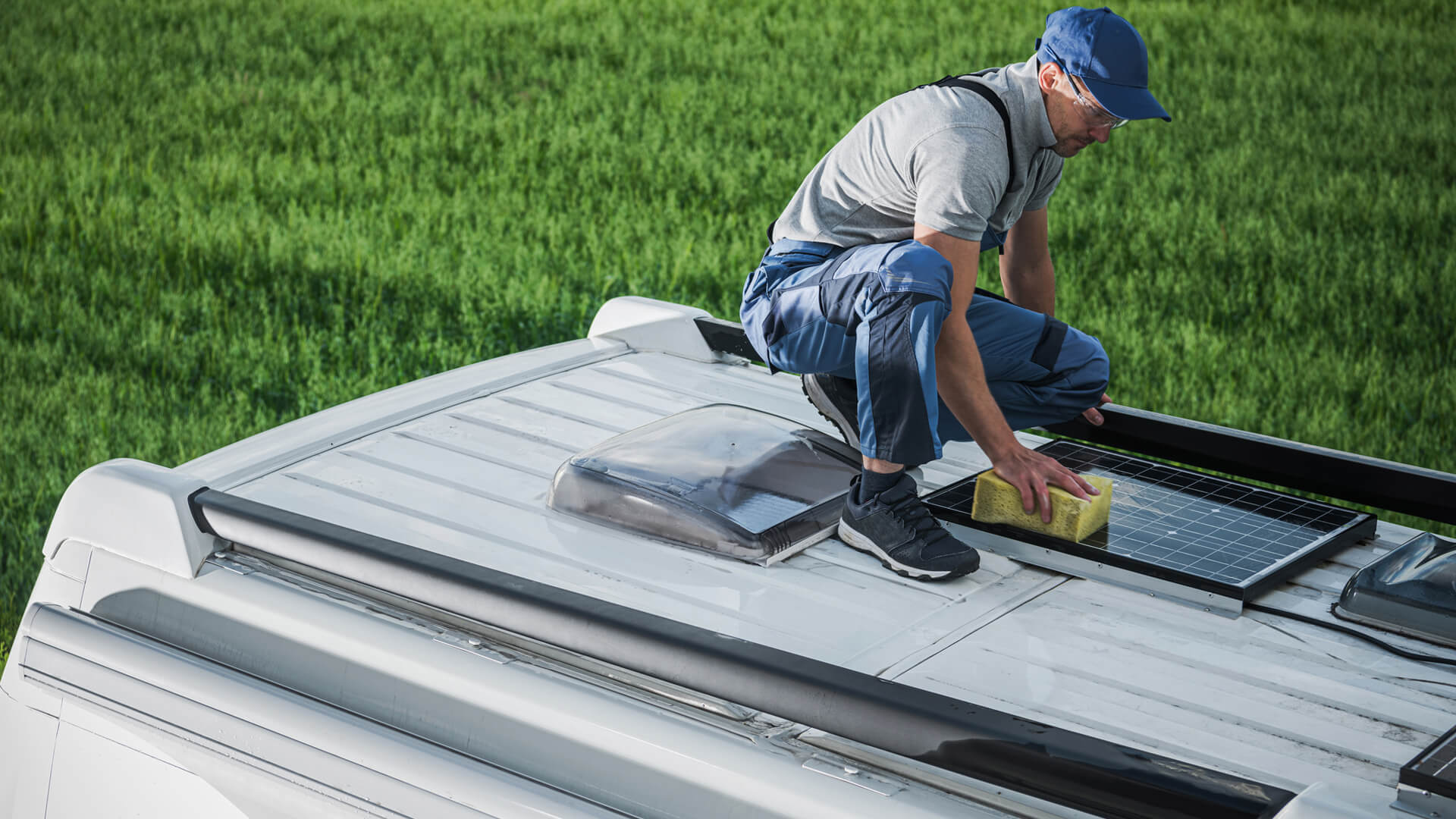 Best RV Roof Sealants and Coatings (Review & Buying Guide) in 2023