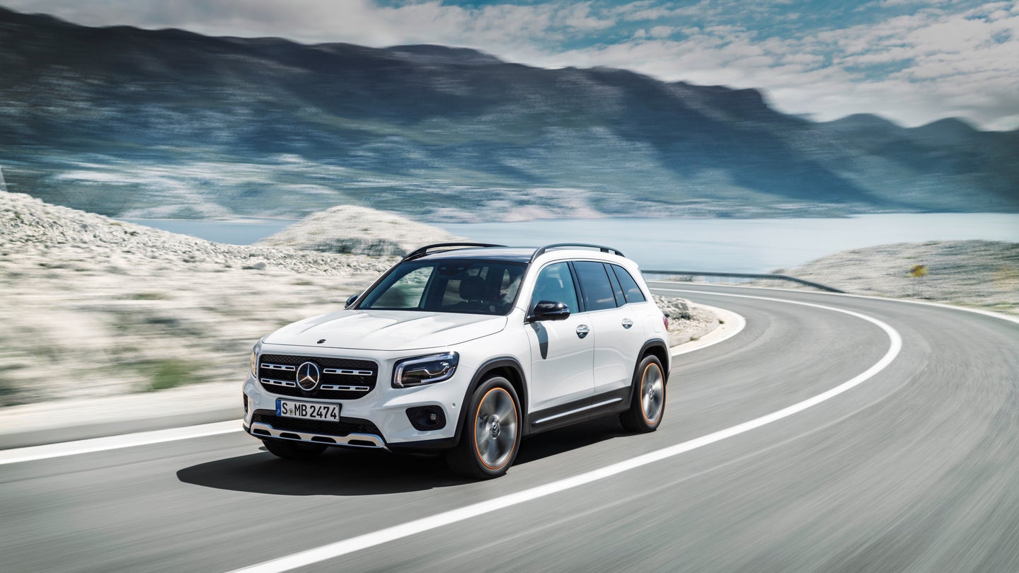 The 2020 Mercedes-Benz GLB Is a Seven-Seat, Off-Road-Ready Compact SUV