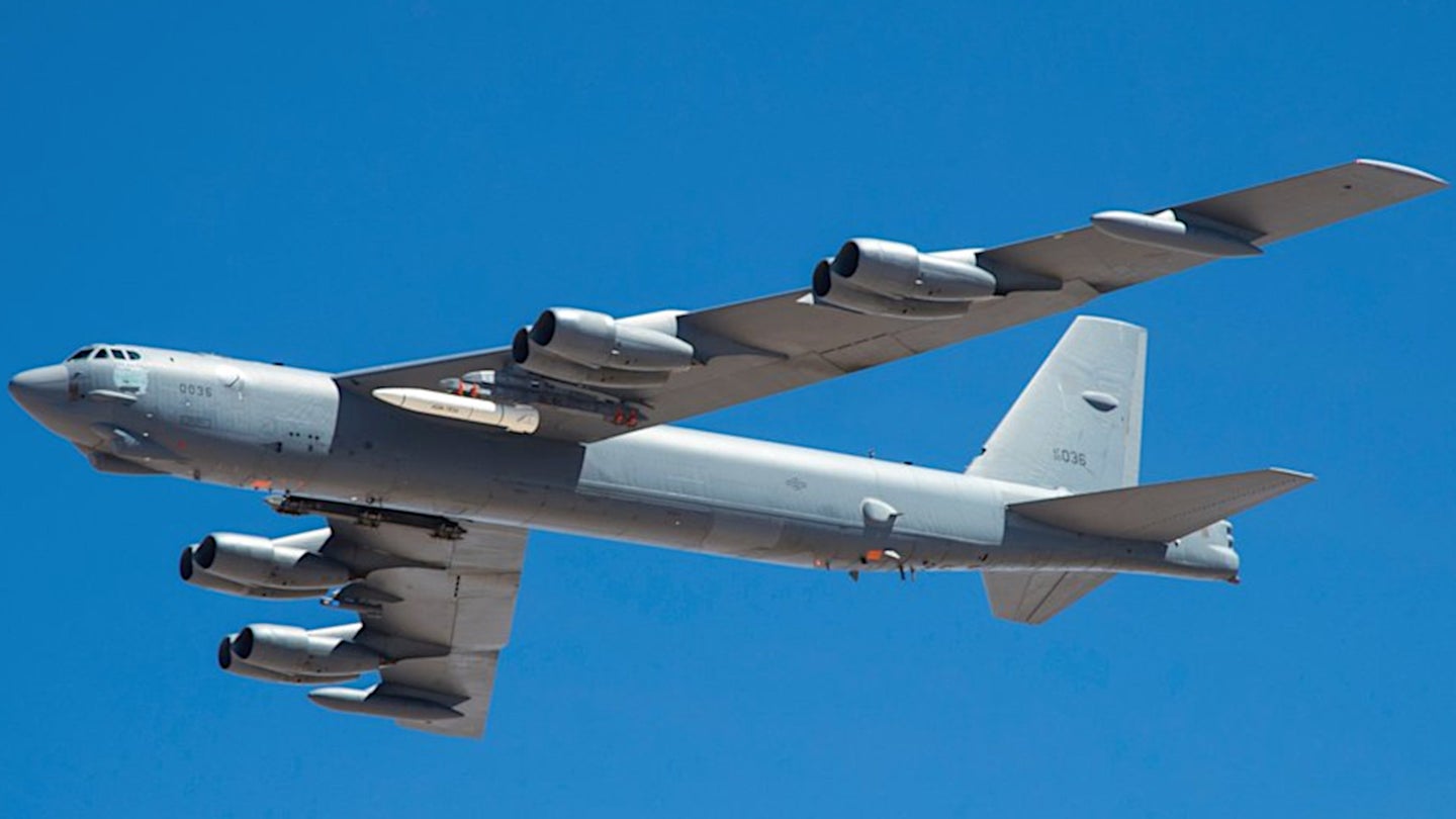 Behold The First Flight Of A B-52 Bomber Carrying The AGM-183A Hypersonic Missile