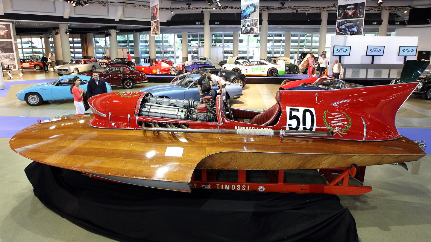 For Sale: Arno XI Italian Racing Boat Powered by Ferrari V12 Formula 1 Engine