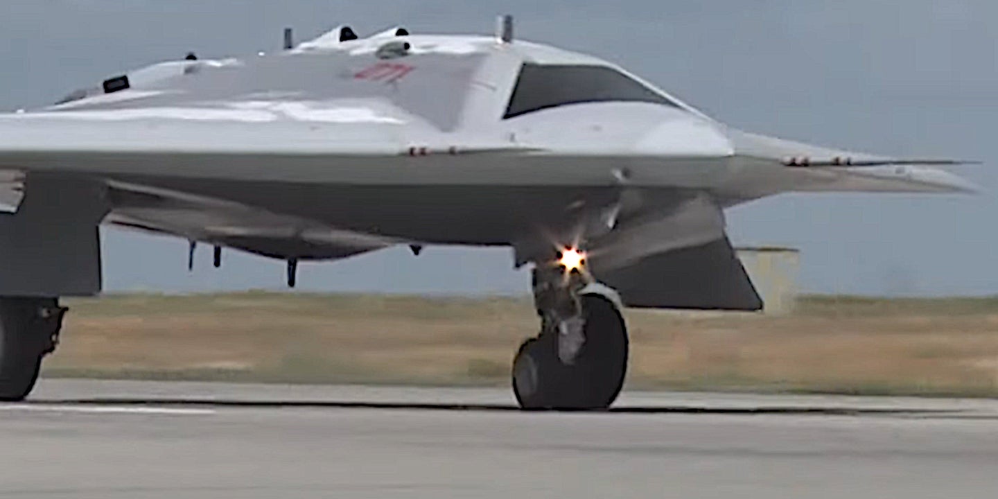 Full Analysis Of The First Flight Of Russia&#8217;s &#8216;Hunter&#8217; Unmanned Combat Air Vehicle