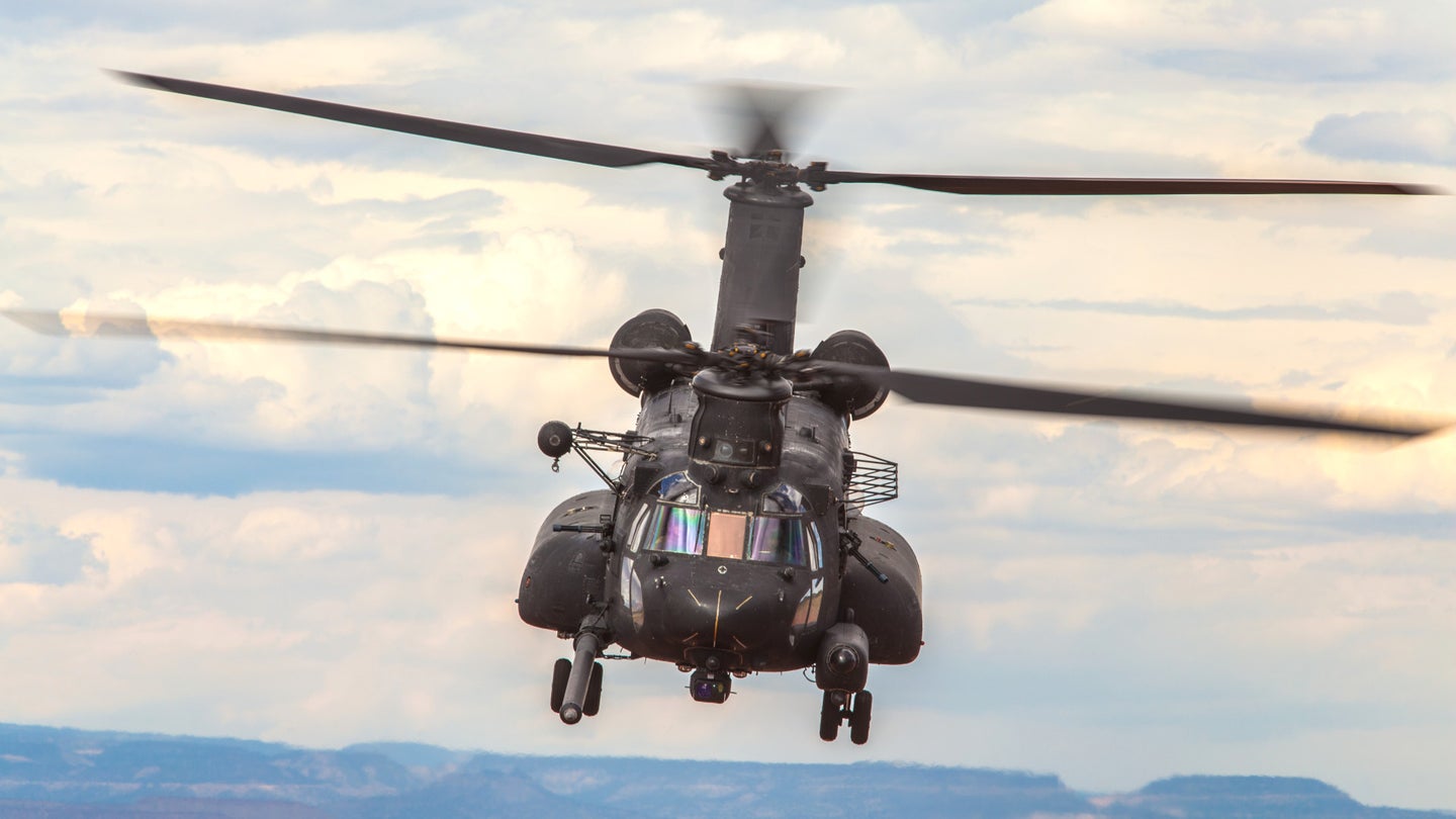 Army Night Stalker Chinook Teamed Up With Bomb-Slinging Drone In Complex AI-Enabled Test