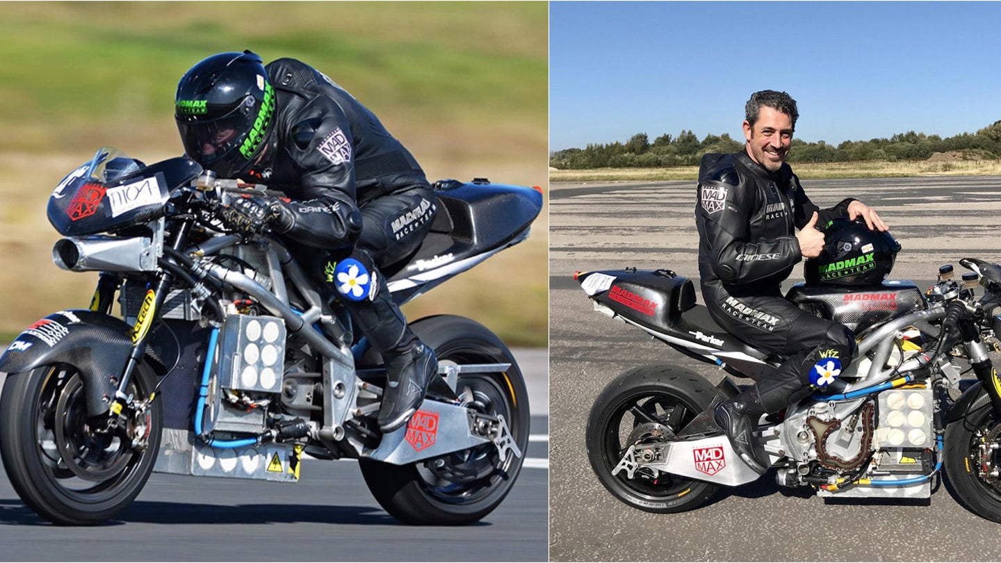 Racer Zef Eisenberg Sets Electric Motorcycle Land Speed World Record With 194-MPH Run