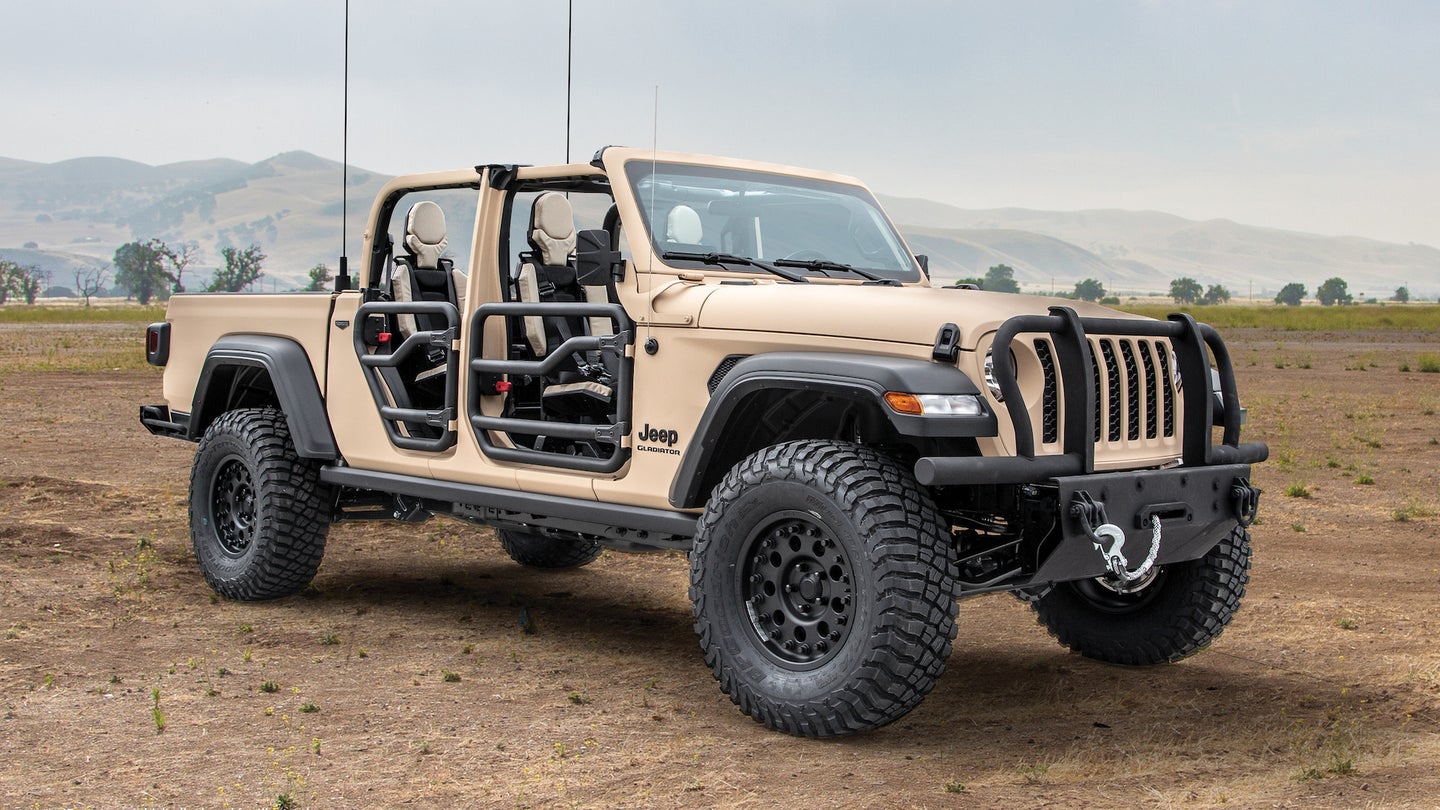 Jeep Gladiator MXT Concept by AM General Wants to Be the US Military’s Next LTV