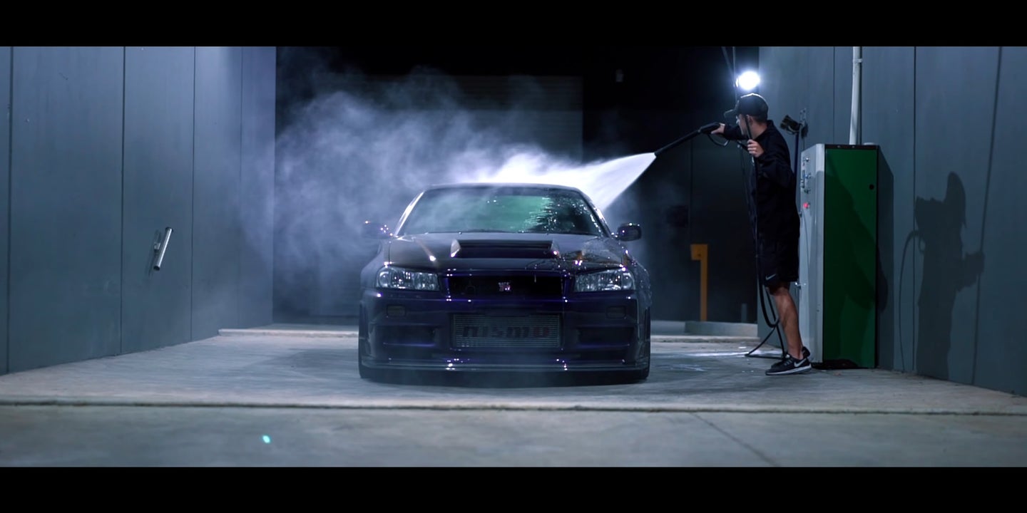 Watching This Ultra-Rare Nissan Skyline R34 GT-R Get Washed and Detailed Is Therapeutic