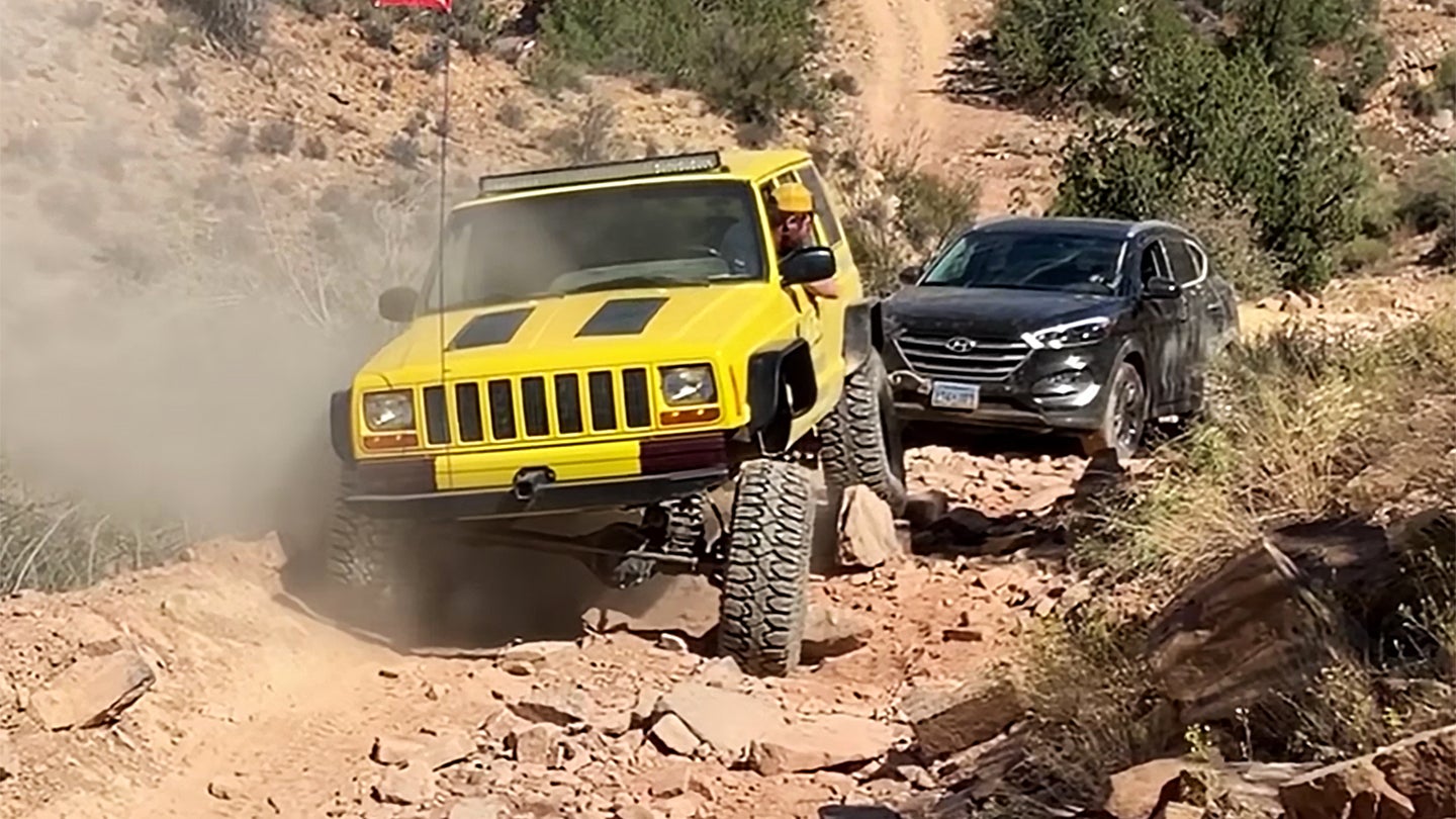 Watch the Off-Road Rescue of a Rental Hyundai Tucson Stuck on a Utah Jeep Trail