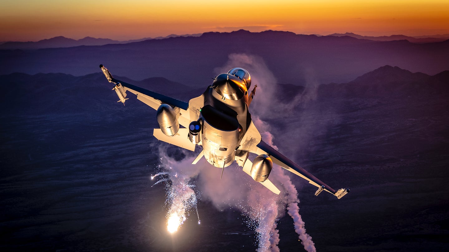 This Photo Of An F-16 High Over Arizona At Sunset Is Mind Blowingingly Stunning