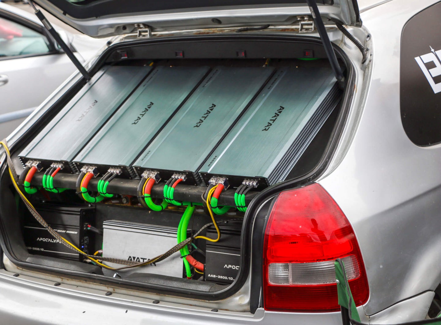 Best 4-Channel Car Amplifier: Get Clear and Solid Sound