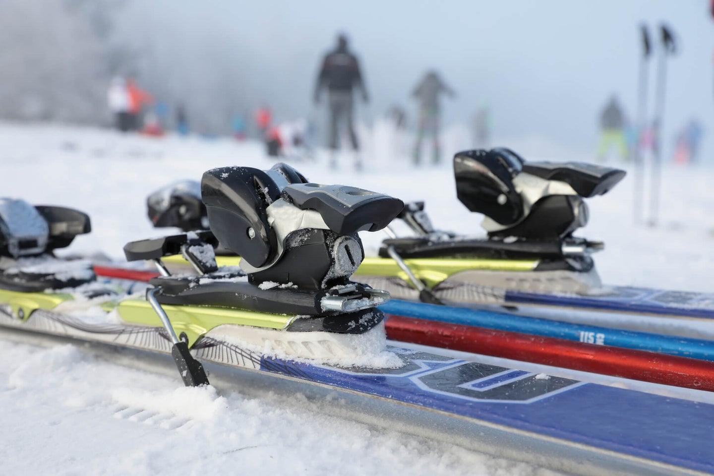 Best AT Bindings: Enjoy Skiing Even More