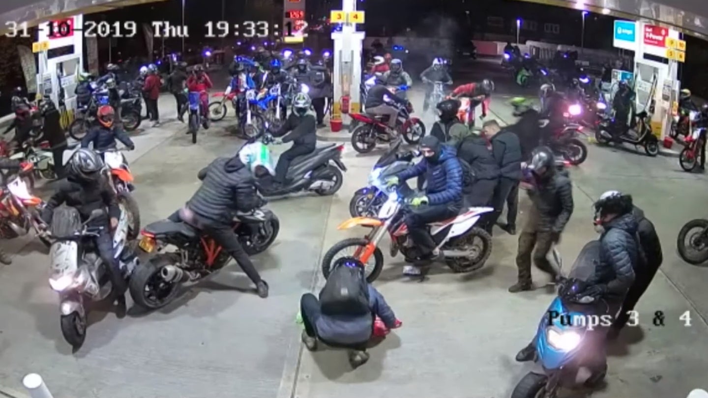 Sword-Wielding Moped and Motorcycle Gang Caught Looting Gas Station on Video
