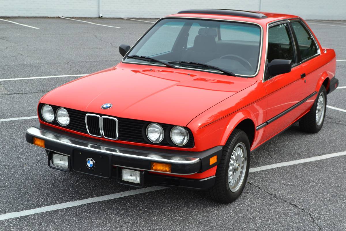 Why This BMW 325e—Yes, 325e—Is Listed for $39,900
