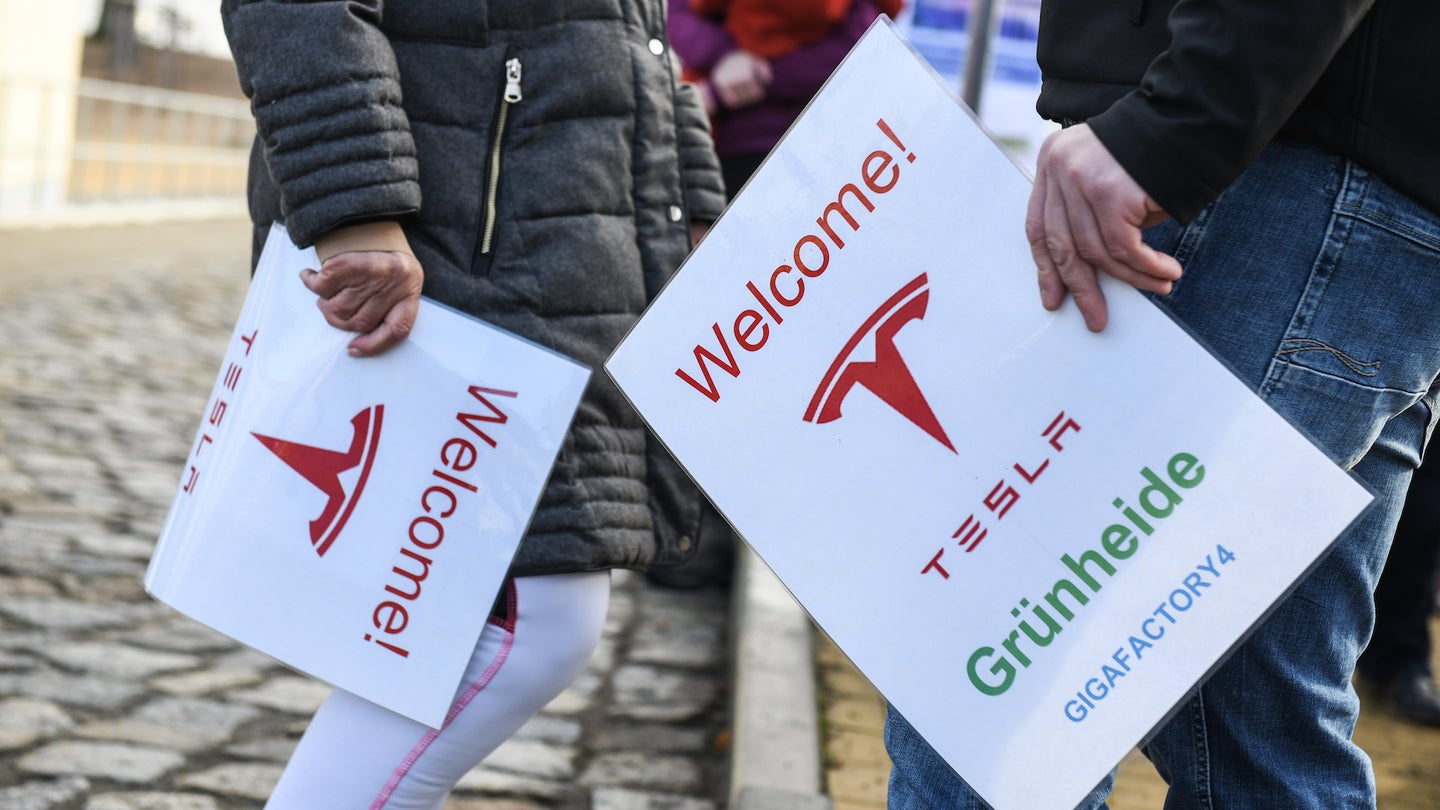 US Bombs From World War II Found at Site of Tesla’s New German Gigafactory